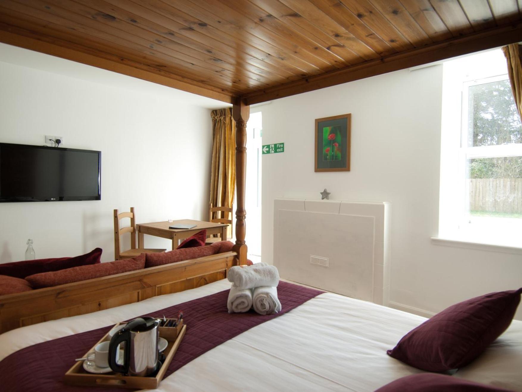 Drumdevan Country House, Inverness Room photo